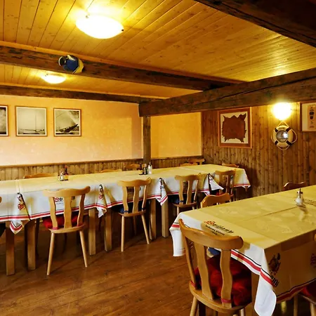 Kapitanka Gasthof 3*